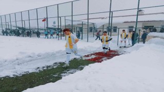Güroymakspor Bitlis Özgüzeldere Spora 2-1 yenildi