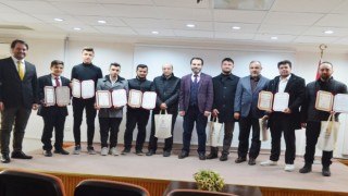 Hafızlık Tespit Sınavında başarılı olan 11 öğrenciye belgeleri verildi