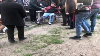 Hasmını tüfekle vurdu, seken saçmalar bir vatandaşı yaraladı