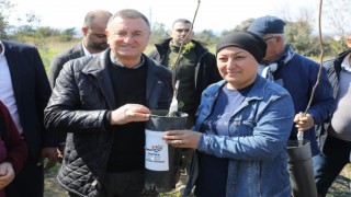 Hatay Büyükşehir Belediyesinden üreticiye destek