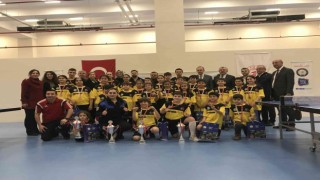 “Hayata Renk Verelim” projesinde başarı gösteren sporculara ödülleri verildi