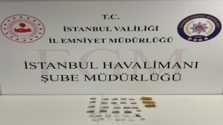 Hintli yolcunun cebinden 12 milyon TLlik pırlanta çıktı