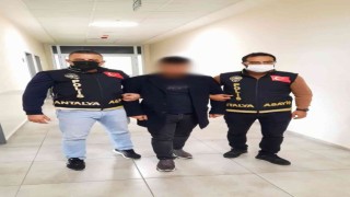 Hırsızlık ve dolandırıcılık suçundan yakalanan 2 şahıs tutuklandı