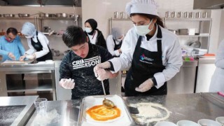 HKÜnün şef adayları Özel Şefler ile pizza yaptı
