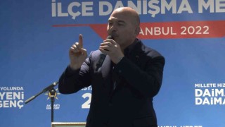 İçişleri Bakanı Süleyman Soylu, AK Parti Esenyurt İlçe Başkanlığında partililerle bir araya geldi