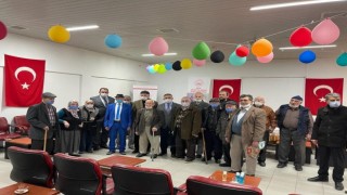 İl Başkanı Yıldırım, Huzurevi sakinlerinin hayır dualarını aldı