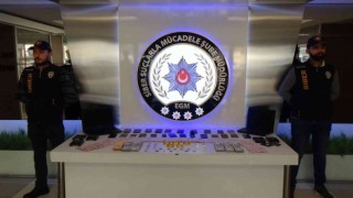 İstanbul merkezli siber dolandırıcılık soruşturmasında 13 kişi tutuklandı