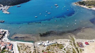 İzmirde korkutan görüntü: Çekilen deniz havadan görüntülendi