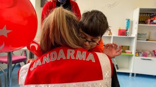 Jandarmadan özel çocuklara özel ilgi
