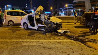 Kadıköy E5 Karayolunda katliam gibi kaza: 1 ölü 1 yaralı