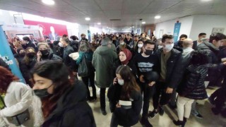 Kariyer fuarına akın: Adım atacak yer kalmadı