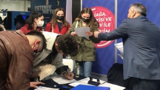 Kariyer fuarında Aliağa Belediyesine yoğun ilgi
