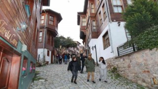 Kartepe Zirvesi için Kocaeliye gelen mimarlar, tarihi noktaları inceledi