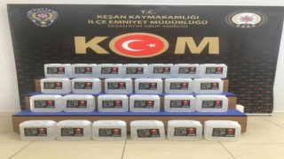 Keşanda bir otomobil içinde litrelerce etil alkol ele geçirildi