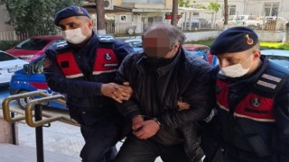 Kimliksiz gezerek gizlenen terör örgütü mensubu, İzmirde yakalandı