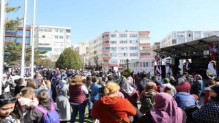 Kırklarelindeki Hamsi Festivalinde 1 ton hamsi dağıtıldı