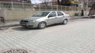 Konyada otomobilin çarptığı 3 kişi yaraladı