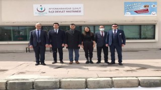 Korkmaz, sağlık çalışanları ile bir araya geldi