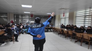 KYK yurtlarında afet eğitimi