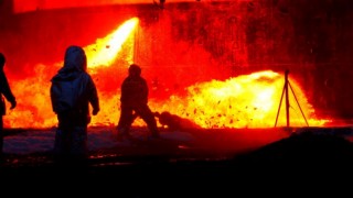 Lvivdeki yakıt deposunda çıkan yangın söndürüldü
