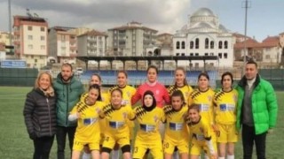 Malatya Kadın Futbol Takımı ikide iki yaptı