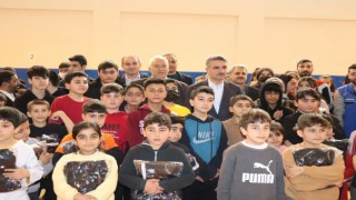Malatyada 200 çocuğa eşofman
