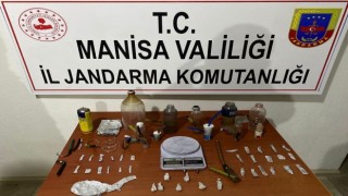 Manisada uyuşturucu operasyonu: 4 gözaltı
