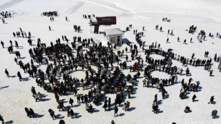 Mart ayında kar festivali coşkusu