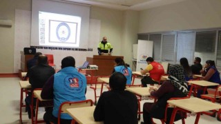 Mersin Gençlik Merkezi personeline trafik eğitimi