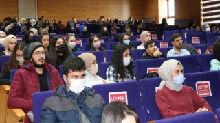 NEVÜde Yaşayan Örnekleriyle İlkokul Öğretmenliği konuşuldu