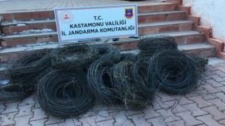 Ormanlık alandaki tel çitleri çalan şahıslar yakayı ele verdi: 3 gözaltı
