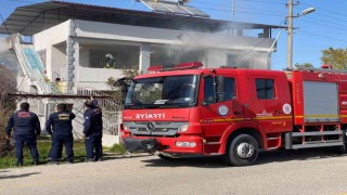 Ortacada yangın çıkan ev kullanılamaz hale geldi