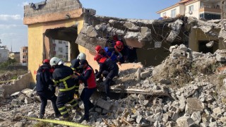 Osmaniye'de deprem tatbikatı gerçeğini aratmadı