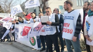 Öz İplik İş Sendikası Bursadaki işçiler için eylem yaptı