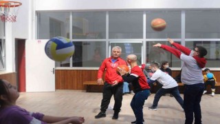 Özel günde anlamlı etkinlik