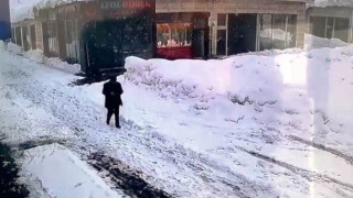(Özel) Tonlarca karın altında kalmaktan kıl payı kurtuldu