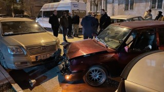 Polisten kaçan zanlılar kaza yapınca yakalandı