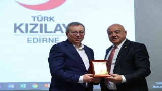 Rektör Tabakoğlu Kızılay Edirne Şubesi Genel Kuruluna katıldı