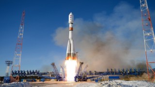 Rusya, üzerinde Z harfi yazan Soyuz roketini uzaya gönderdi