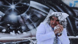 Sağlık çalışanlarına yönelik şiddete kar, fırtına altında tepki