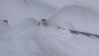 Savat-Ardahan karayolu kontrollü olarak trafiğe açıldı