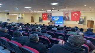 Şehir Konferansları sevilen isimleri ilçelerdeki vatandaşlarla buluşturdu
