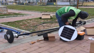 Siirtte parklar güneş enerjisiyle aydınlanacak