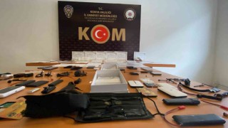 Sınavlara joker aday veya kopya düzeneği hazırlayan suç çetesi çökertildi
