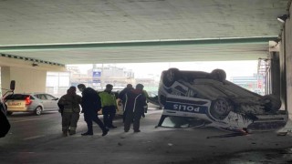 Şişlide polis aracı takla attı: 2 polis yaralı