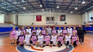 Söke Belediyespor U18 Kız Basketbol Takımı Anadolu Şampiyonasına davet edildi