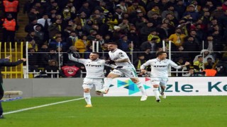 Spor Toto Süper Lig: Fenerbahçe: 0 - Konyaspor: 1 (İlk yarı)