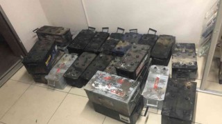 Sultanbeylide park halindeki araçlara dadanan ‘akü hırsızlarına operasyon