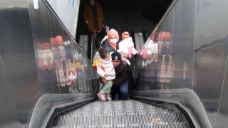 Taksim Metrosunda yürüyen merdiven çilesi