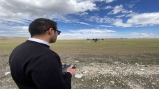 Tarımda dron ile ilaçlama verim kaybını engelliyor